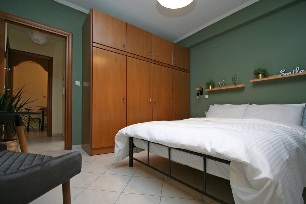 Apartment Lake Room