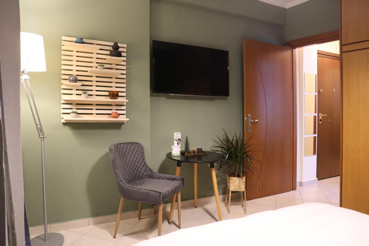 Lake Room