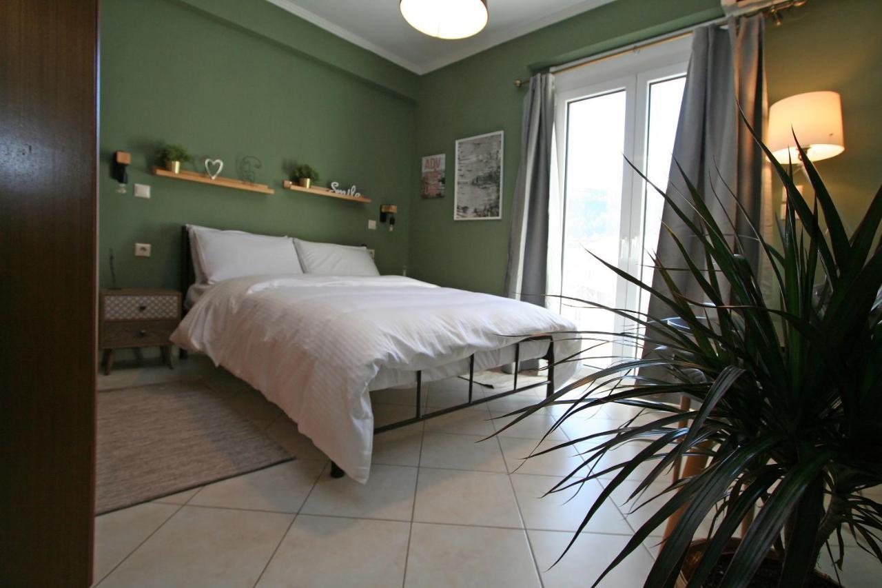 Lake Room